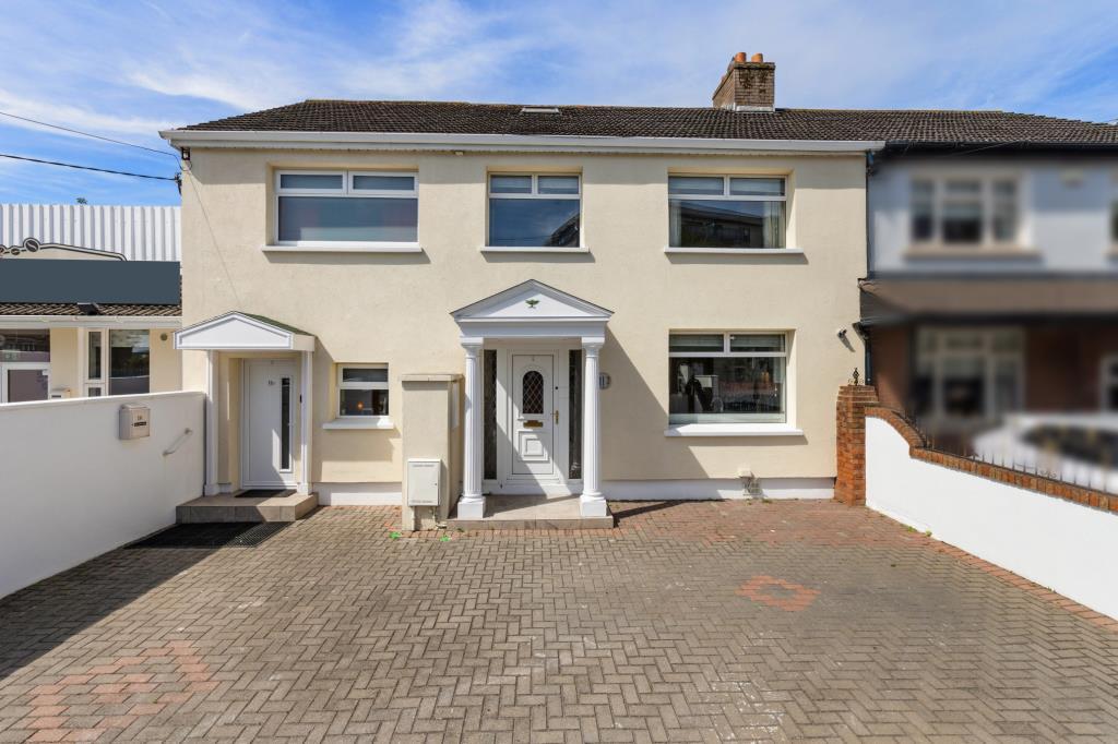 Main image of property: 11/11a Station Road, Raheny, Dublin 5, D05YX56