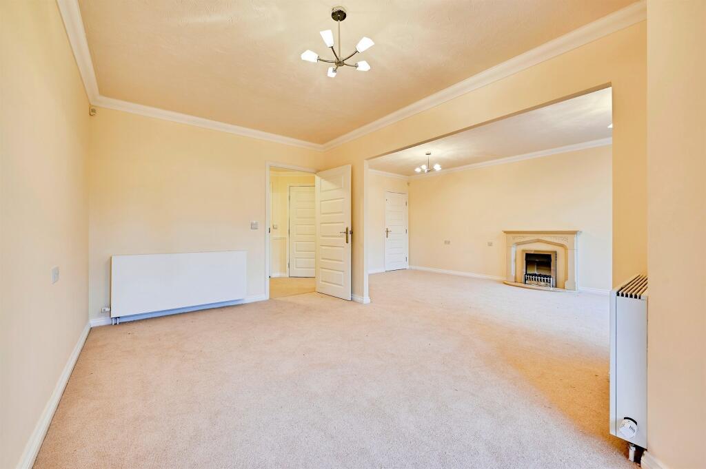 Radwinter Road, Saffron Walden photo 4