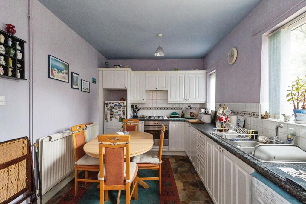 House in Tameside, Greater Manchester - View 5