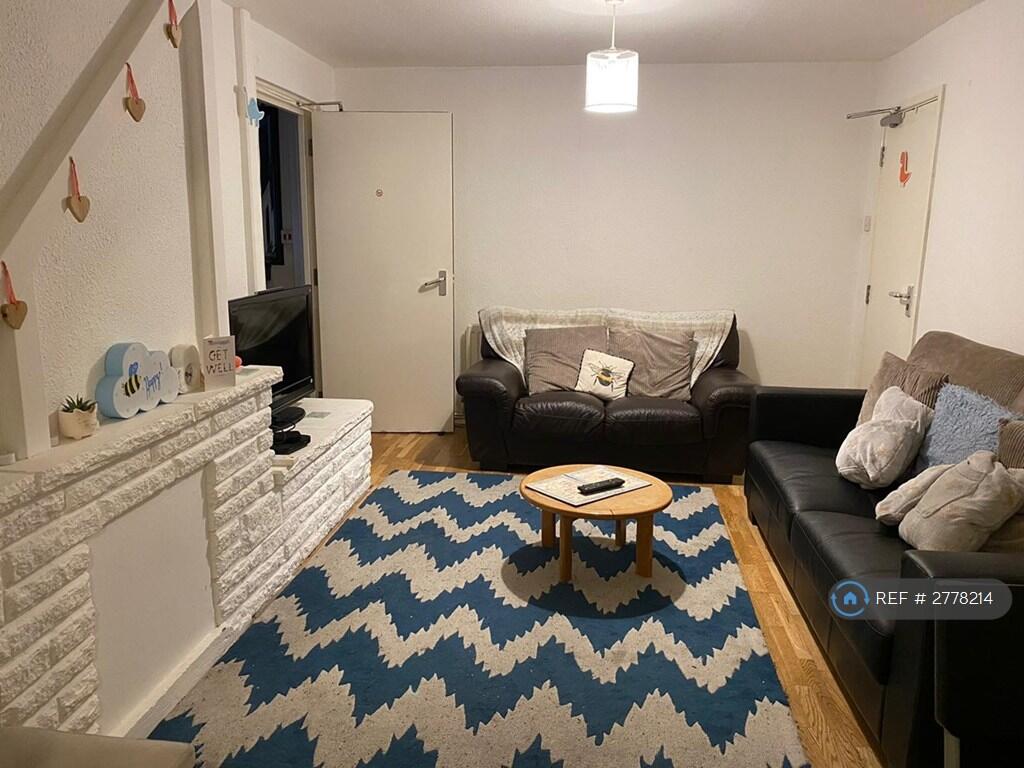 The Downs, Hatfield, AL10