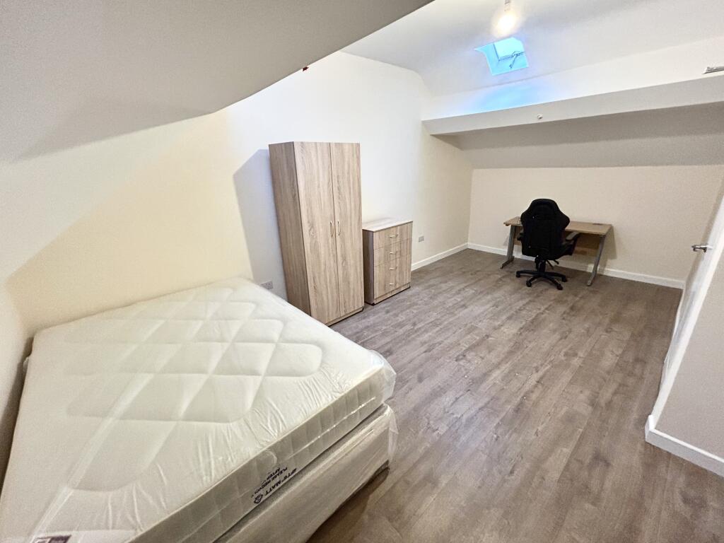 Main image of property: 35B Taff Street, Pontypridd, 