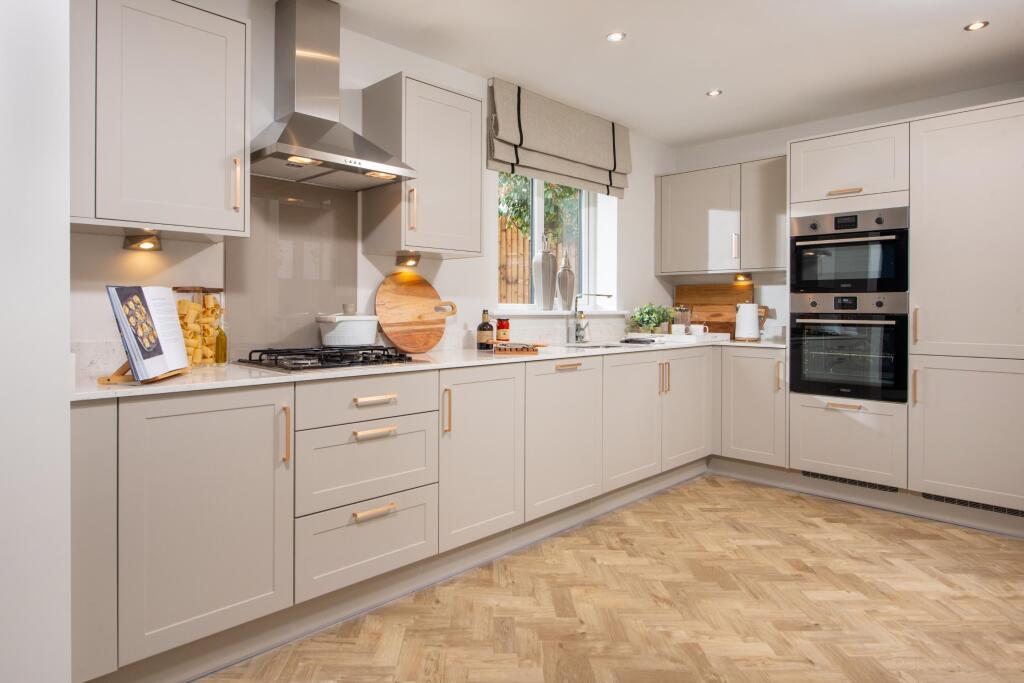 House in Salford, Greater Manchester - View 4