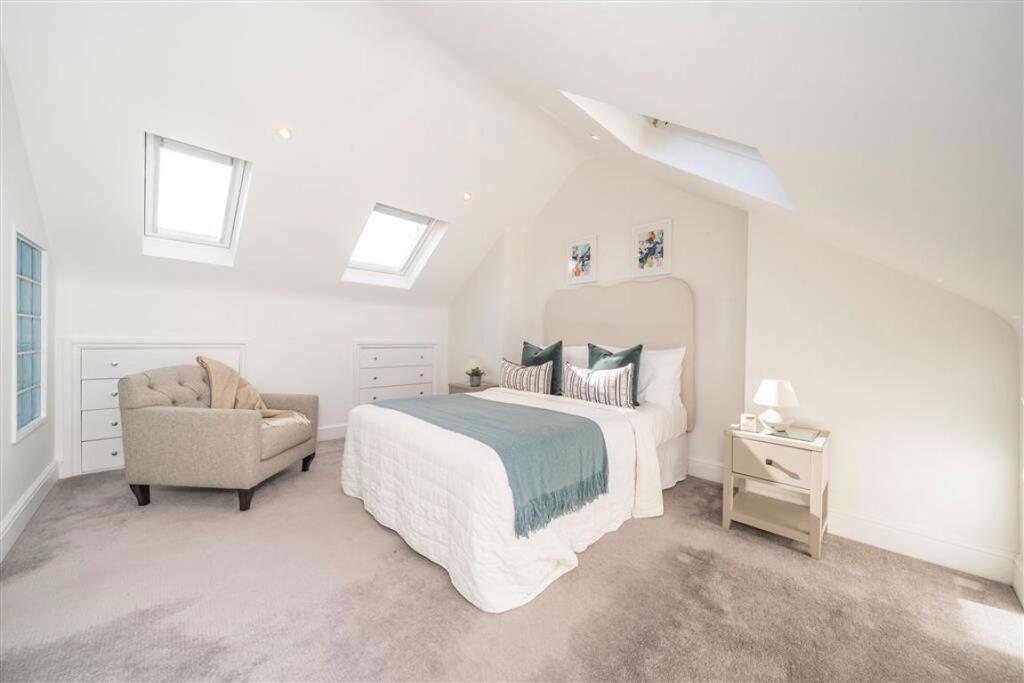House in London - View 5