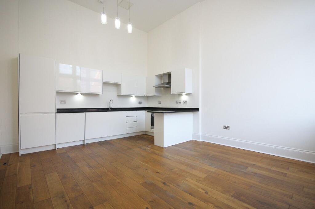 London Road, Northwich, CW9 photo 4