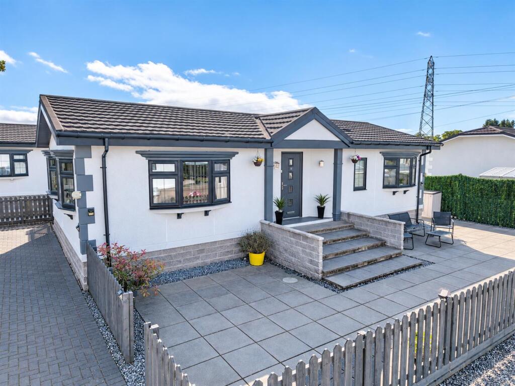 House in Perth - View 2