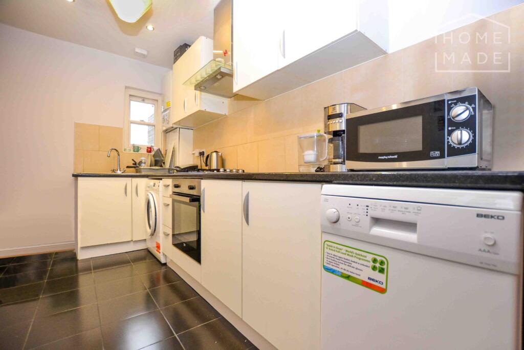 Apartment in London - View 2