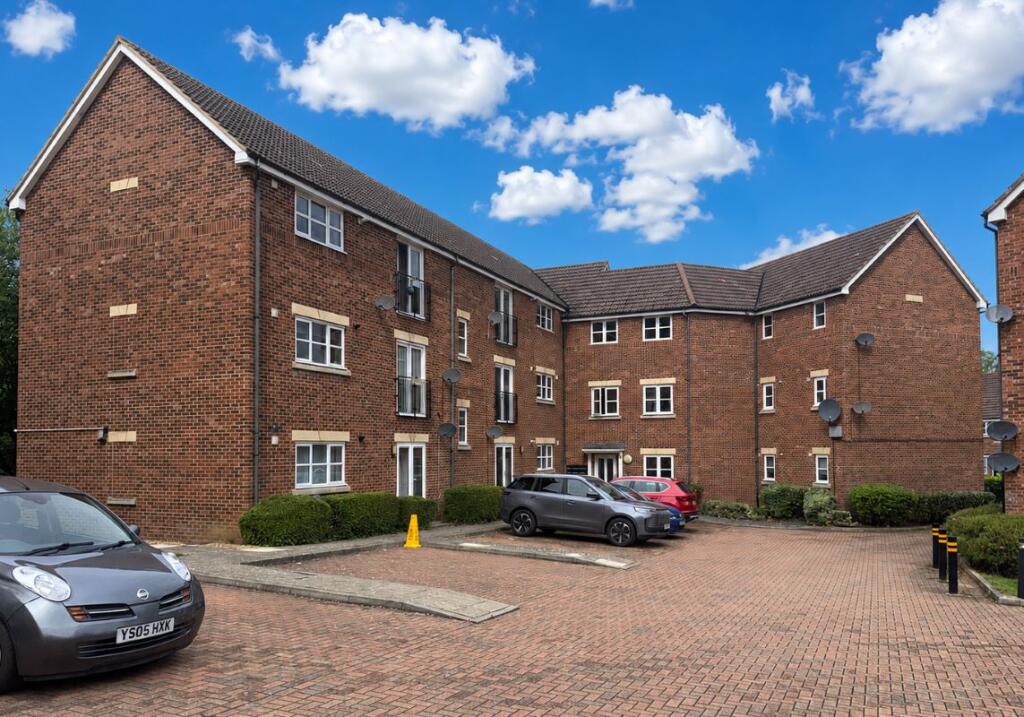 Main image of property: 36 Otterburn Crescent, Oakhill, Milton Keynes, Buckinghamshire, MK5 6LX