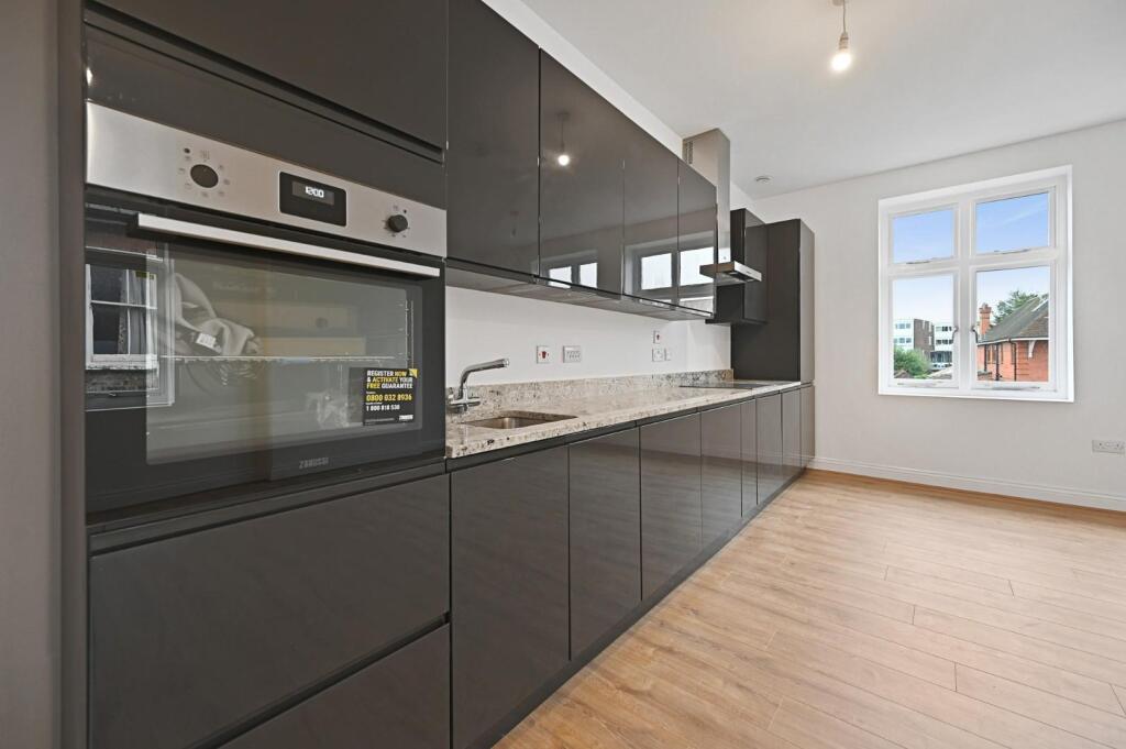 Woodfield Road, Ealing - More
