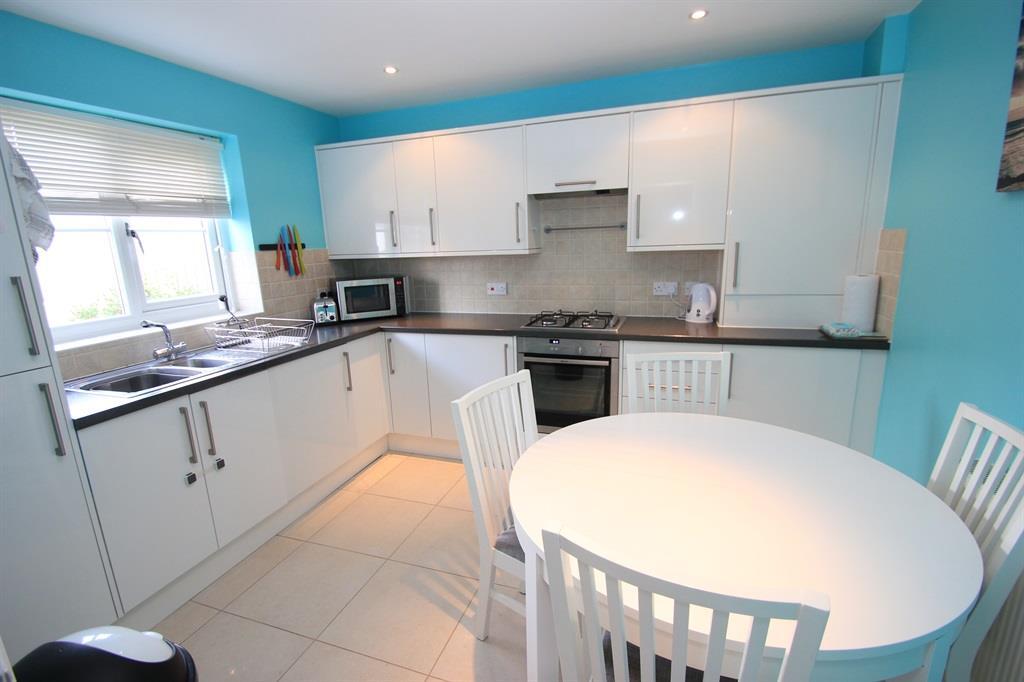 Oak Tree Gardens, COLCHESTER - View 3