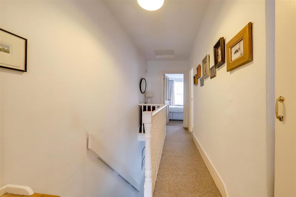 House in Brighton - View 5