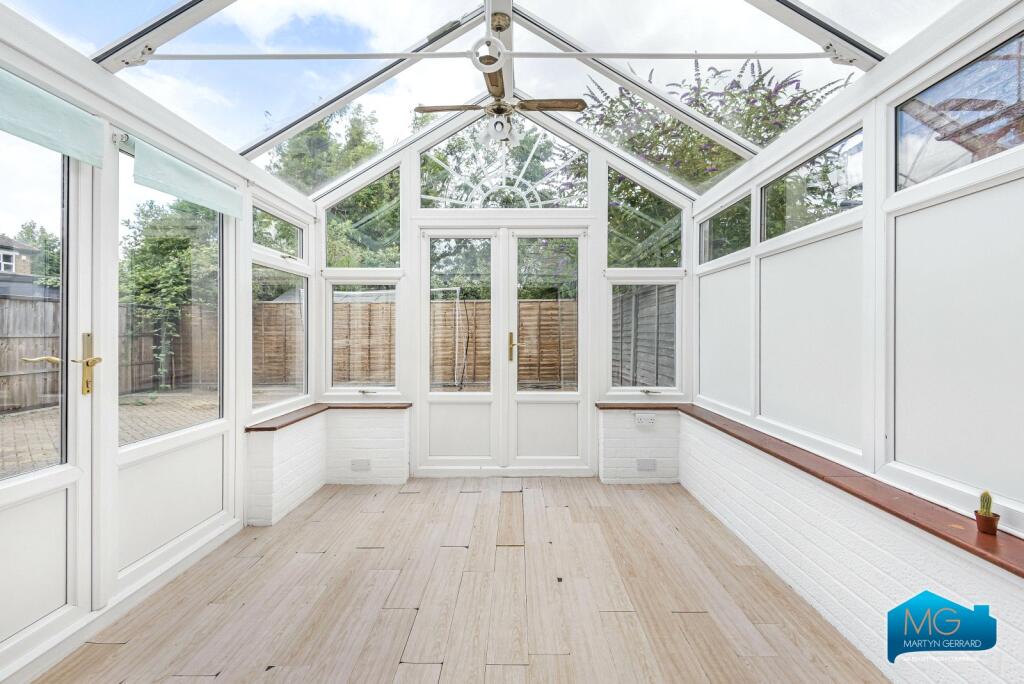 House in London - View 5