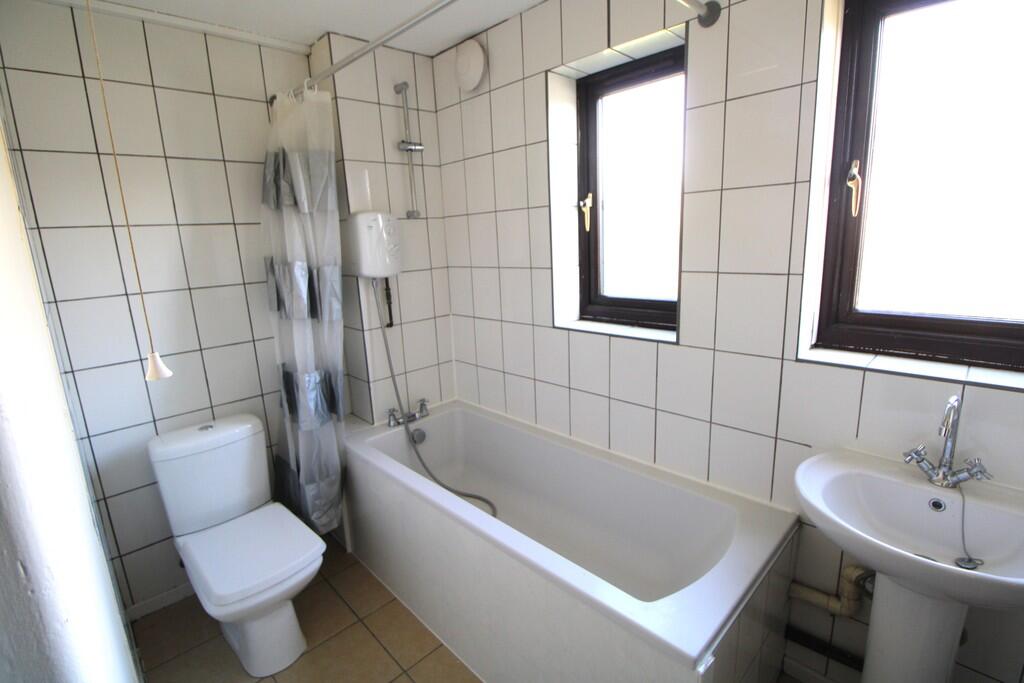 Apartment in Colchester - View 4