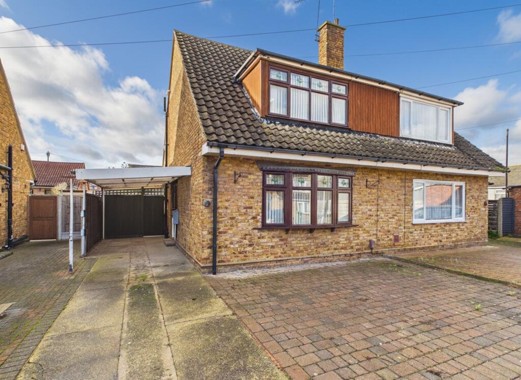 Main image of property: Palmers, Stanford-Le-Hope, SS17