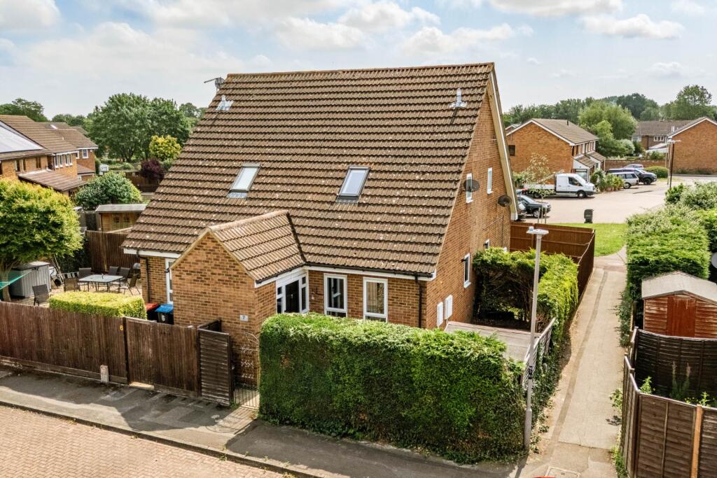 Main image of property: Mountsfield Close, Newport Pagnell