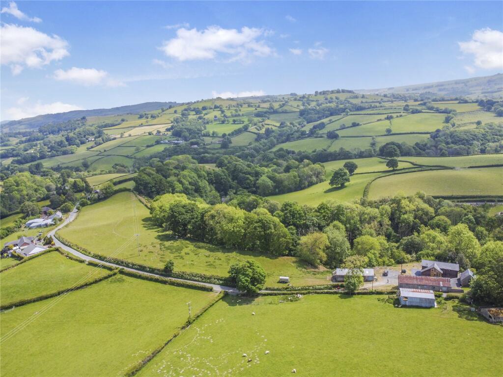 Mochdre, Newtown, Powys, SY16 photo 2