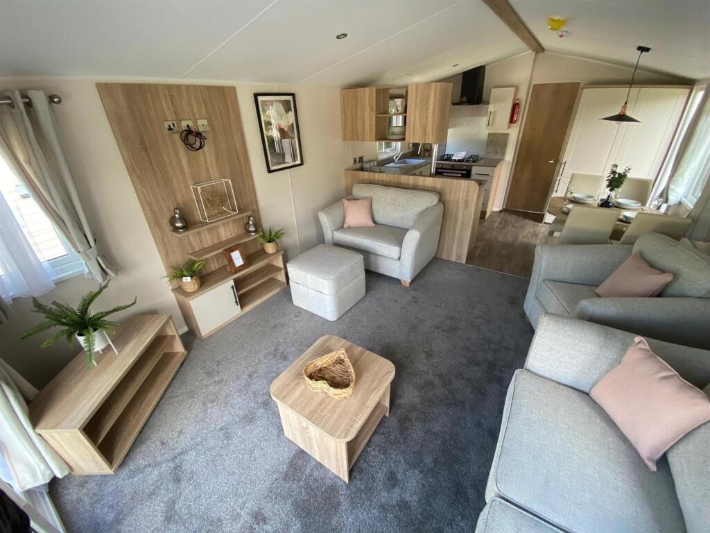 2-bed caravan on Newhaven Caravan & Camping Park, Buxton, £74,995