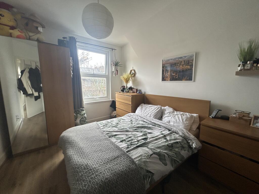 Apartment in London, Shepherd's Bush - More