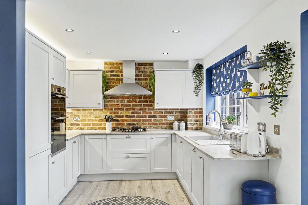 House in Stevenage - More