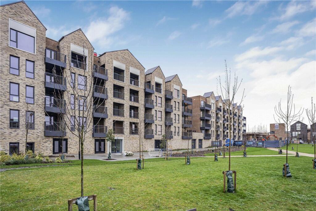 Main image of property: 8 Shillingford House, Munda Way, Oxford, OX2