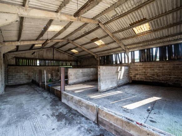 Barn 7