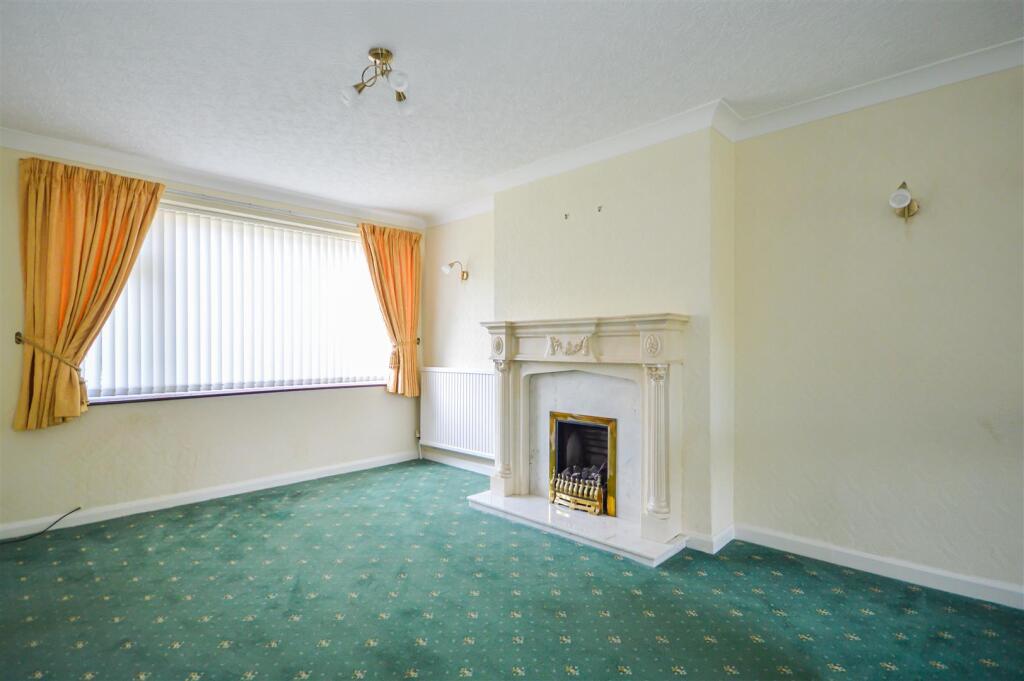House in Wakefield - View 2