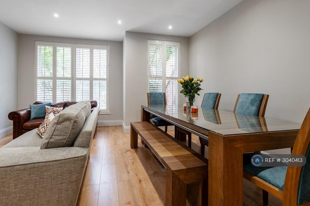 Apartment in Liverpool - View 3