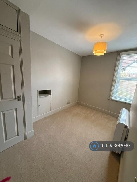 Apartment in Worcester - View 4