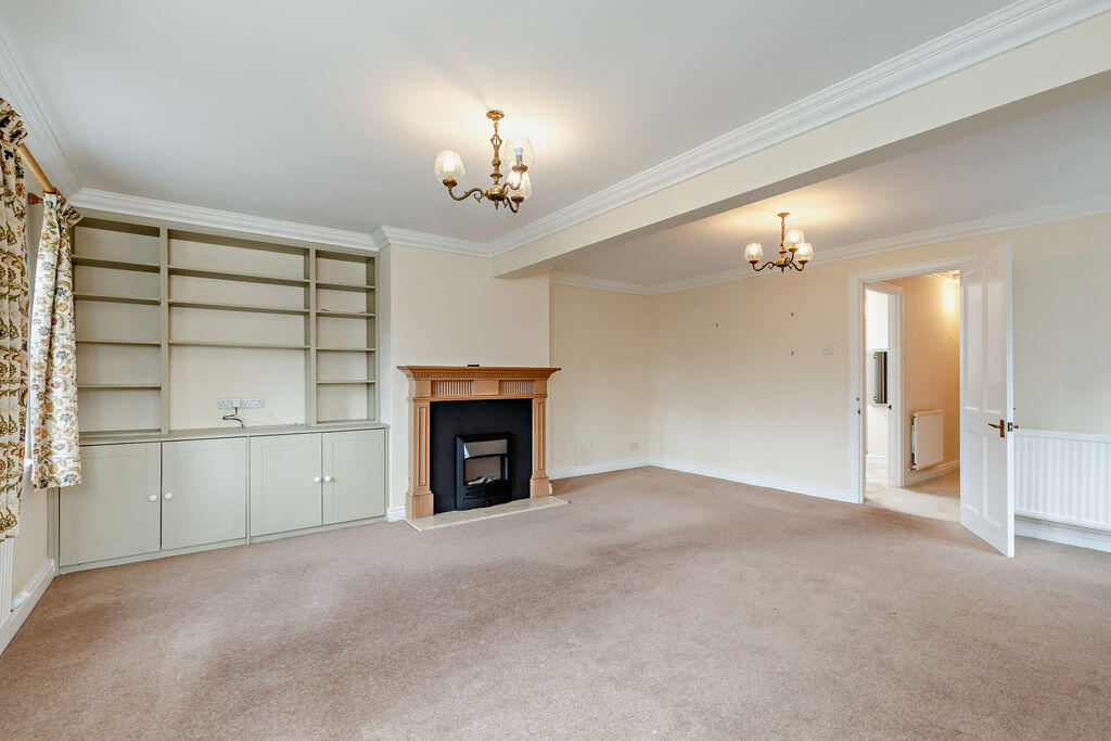 Bell Meadow Court, Tarporley photo 4