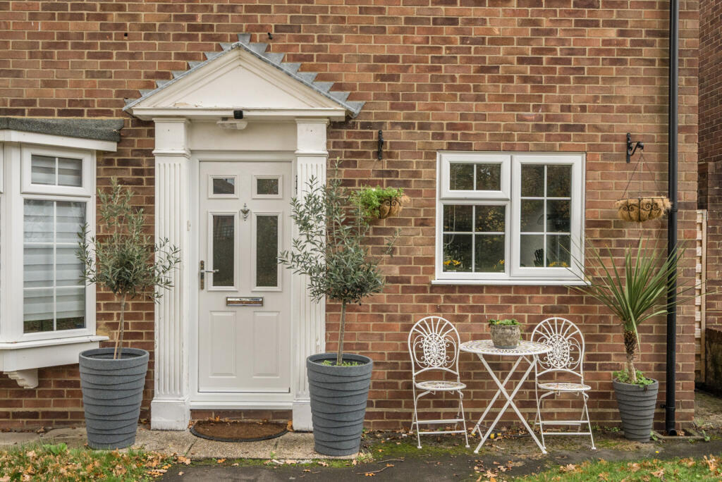 Whitby Drive, Reading, Berkshire, RG1 - View 6