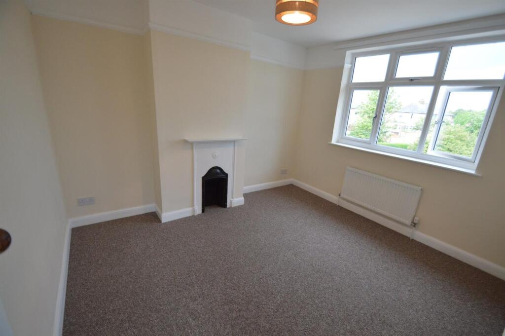 House in Ipswich - View 5