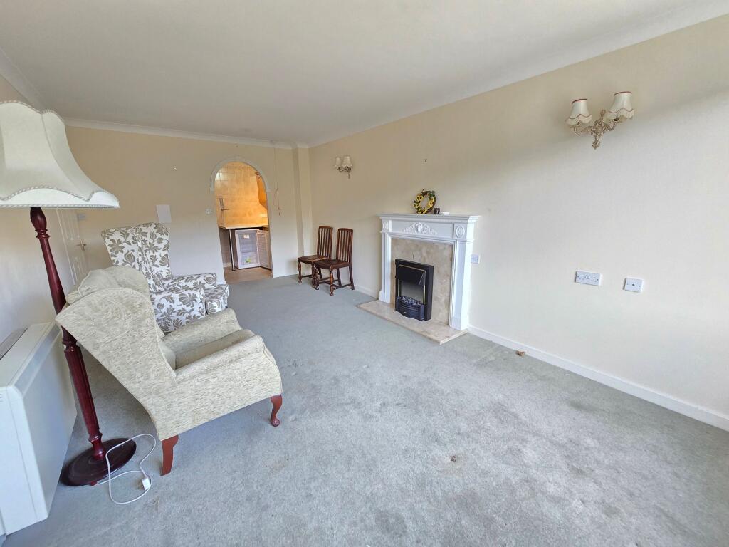 Apartment in Warrington - More