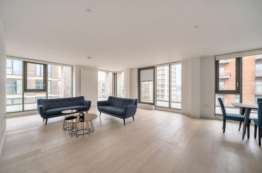 Main image of property: 5 Clipper Street, London, E16