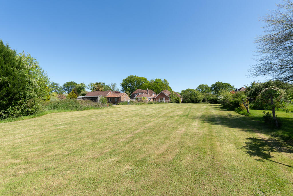 House in Southampton - View 5
