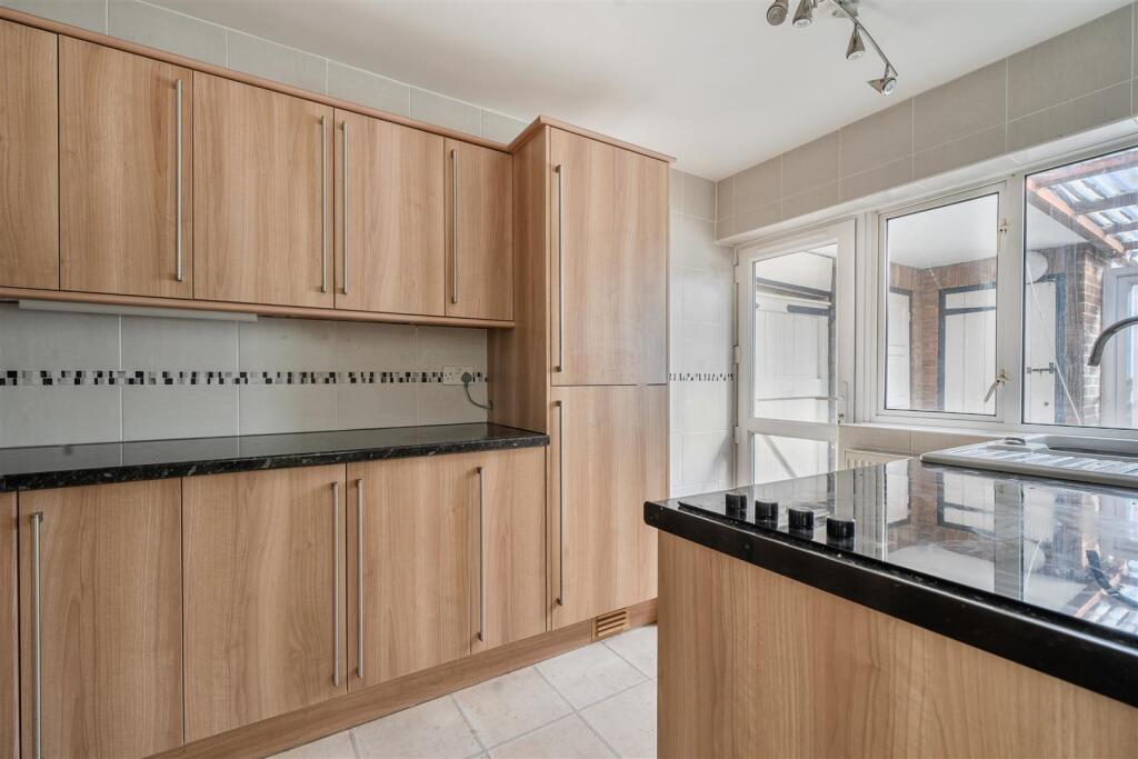 House in Milton Keynes - View 5