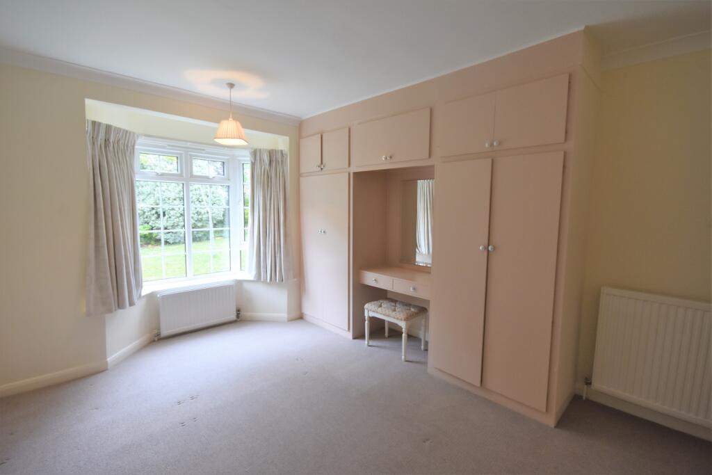 Apartment in Waverley, Fairfield, Farnham - View 4