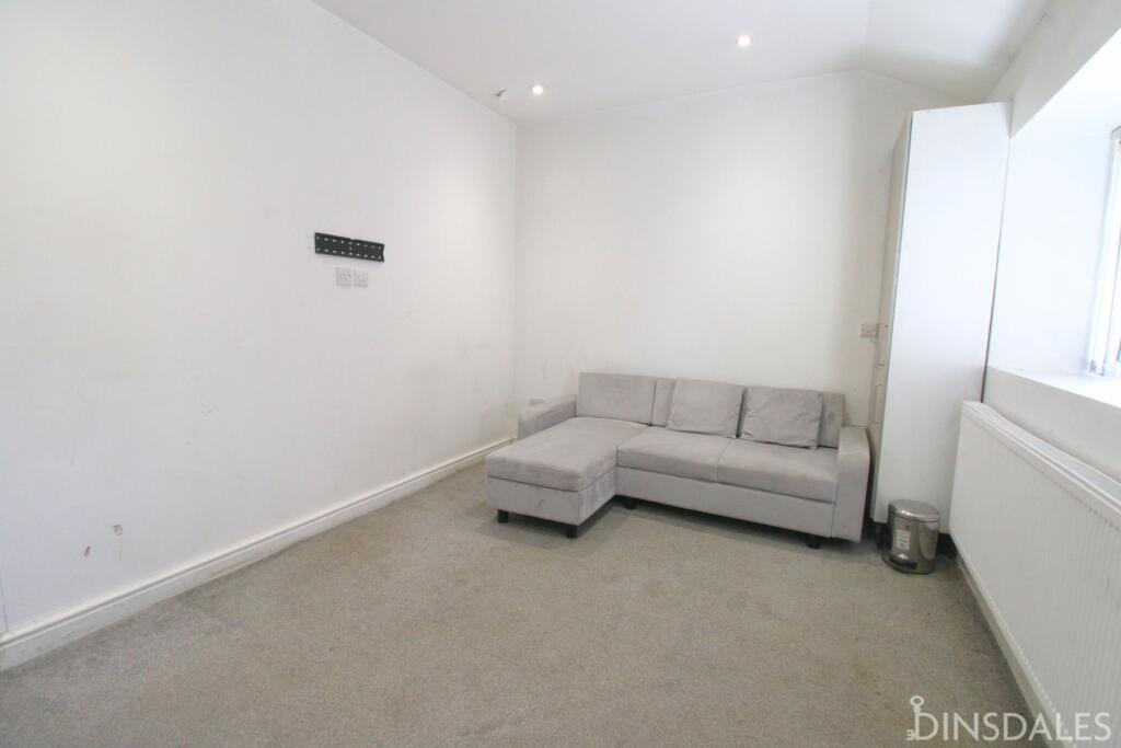 Southfield Lane, Bradford photo 3