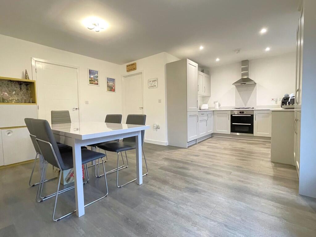 Greengage Close, Tiptree photo 4