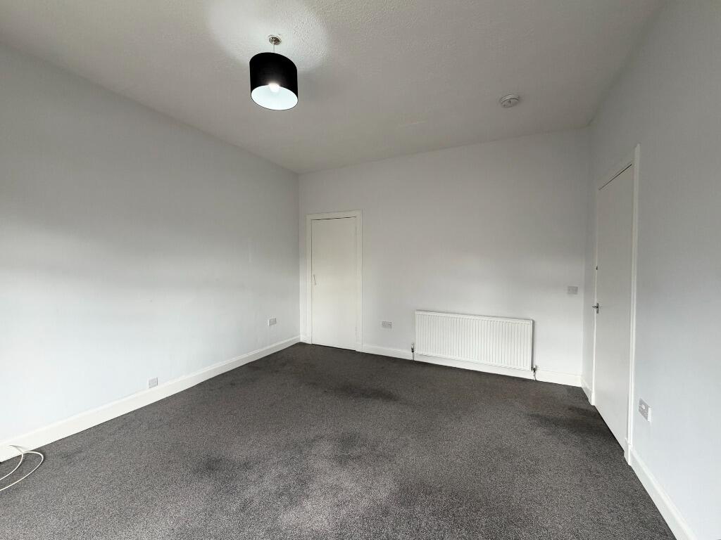 Apartment in Motherwell - More