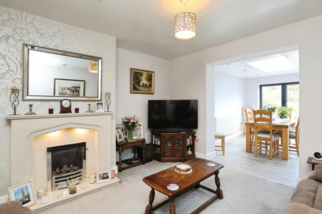 House in Crewe, Weaverham - View 3