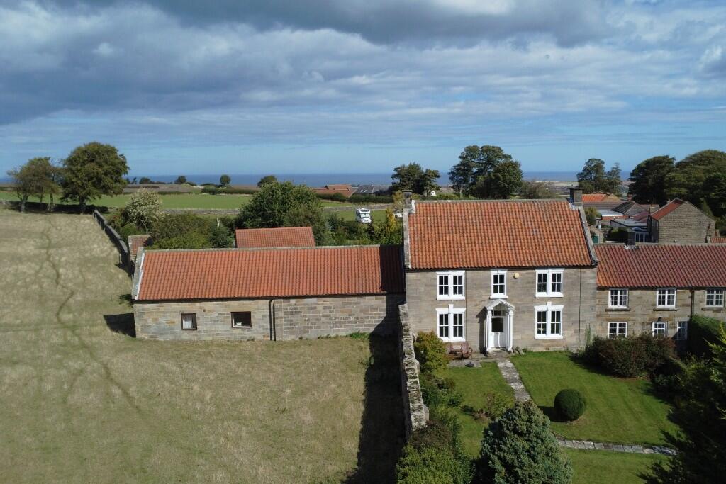 Ivy House Farm, 8 Main Road, Aislaby, YO21 1SW photo 3