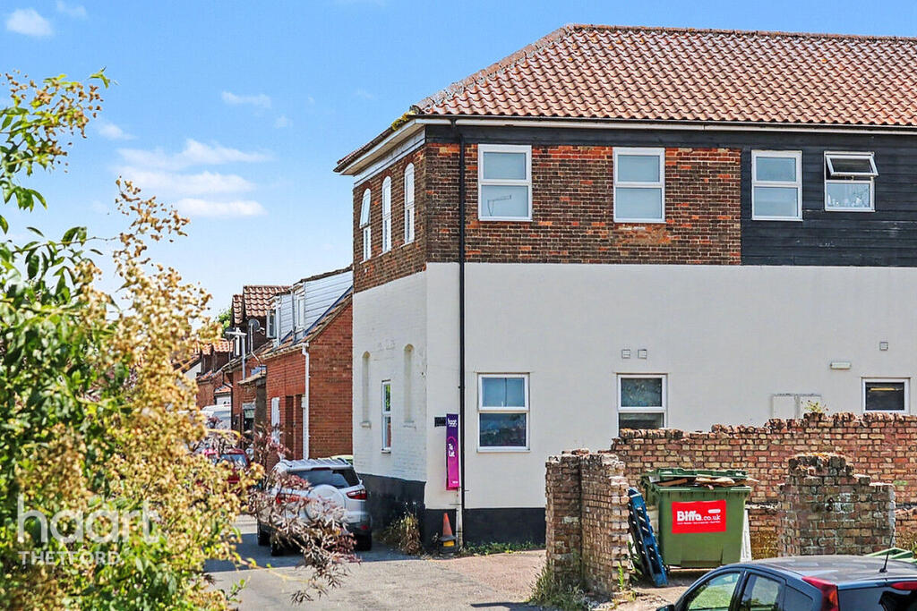 9-bed flat on Harvey Street, Watton, £725,000