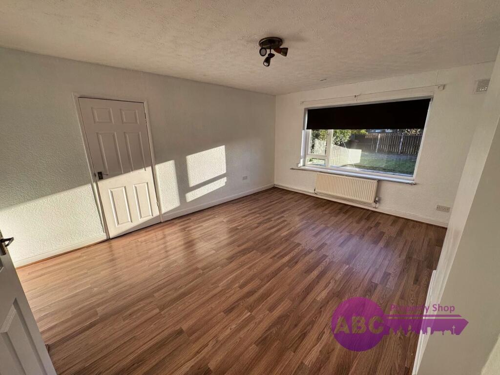 House in Wirral, Liverpool City Region - View 4
