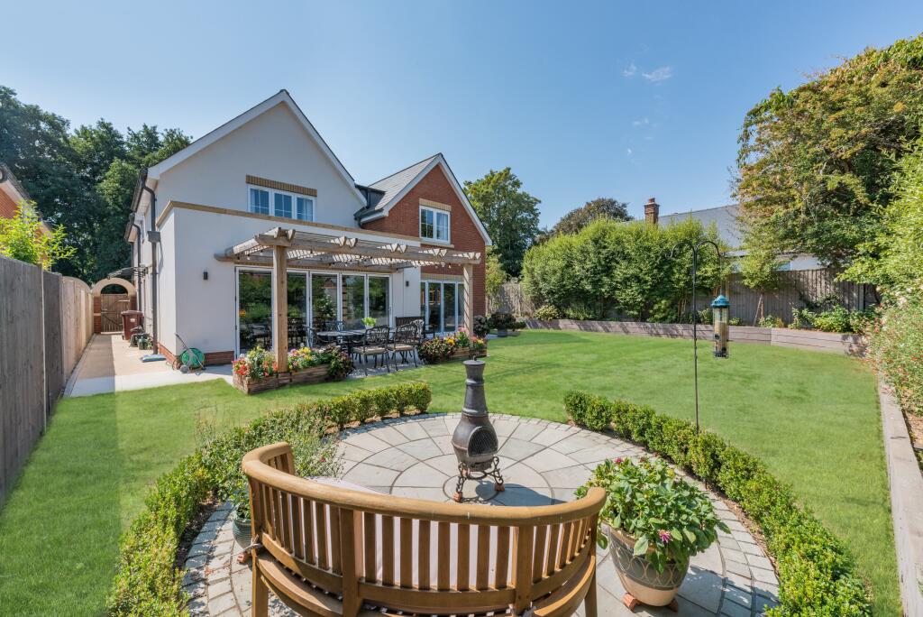 House in Portsmouth - View 3