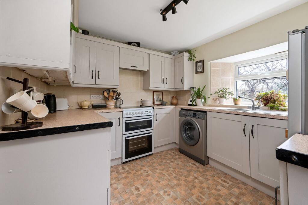 Stamford Road, Easton On The Hill, PE9 photo 2