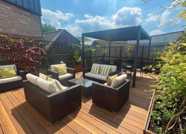 Deck Area2.jpg