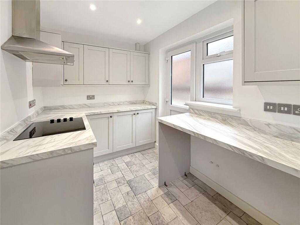 House in Middlesbrough, Nunthorpe - View 3