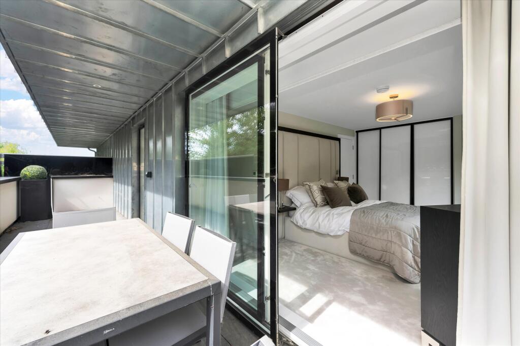 Main image of property: Madingley Road, Cambridge, Cambridgeshire CB3