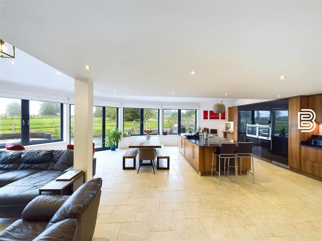 Lilbourne Road, Clifton Upon Dunsmore, Rugby photo 5