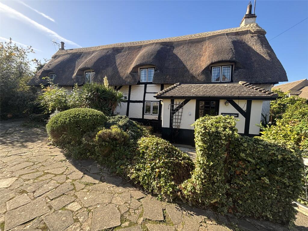 Main image of property: Stoke Road, Bishops Cleeve, Cheltenham, Gloucestershire, GL52