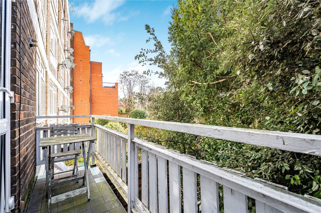 Apartment in London - View 4